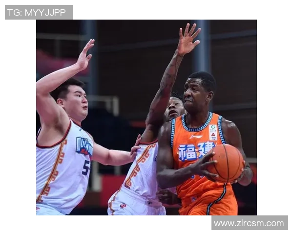 南京篮球队在城市联赛中的战术意识与团队配合表现分析