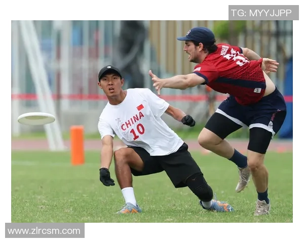 成都飞盘队在攀岩联赛中以77分稳居积分榜首位