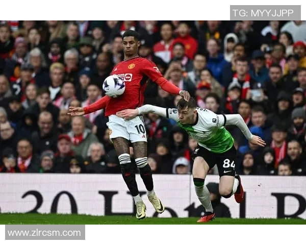 曼联与利物浦激战正酣比分详情揭晓精彩瞬间回顾