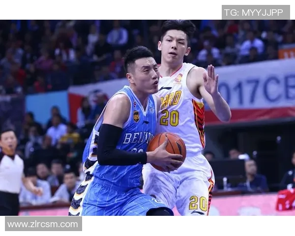 翟晓川：从篮球新星到职业生涯巅峰的奋斗与坚持之路